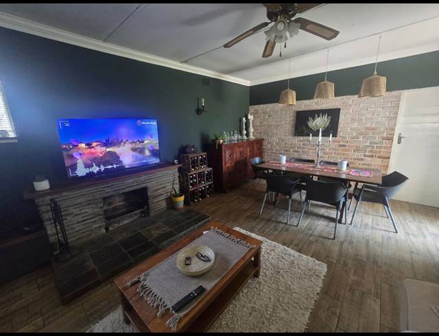 4 BEDROOM HOUSE FOR SALE IN THREE RIVERS